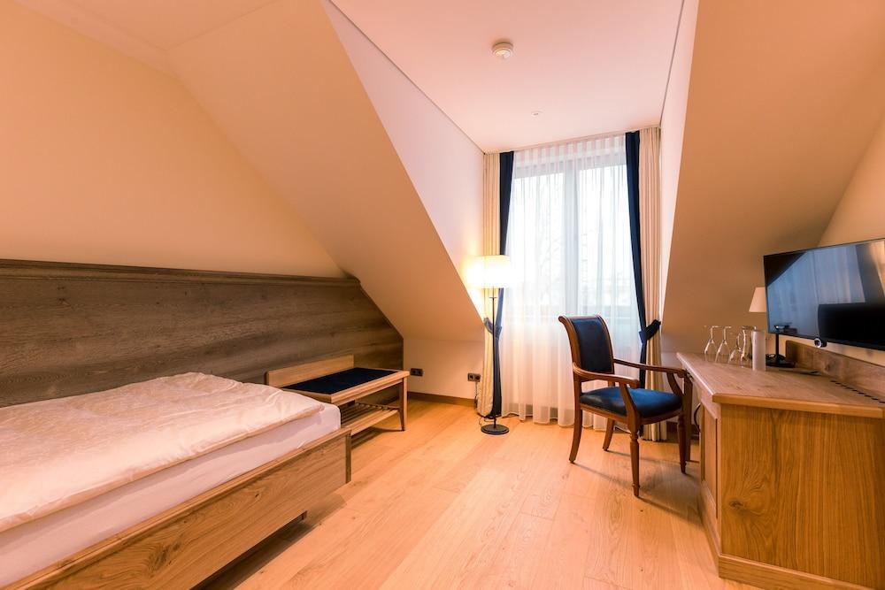 Hotel & Gaststaette Zum Erdinger Weissbraeu Múnich Exterior foto