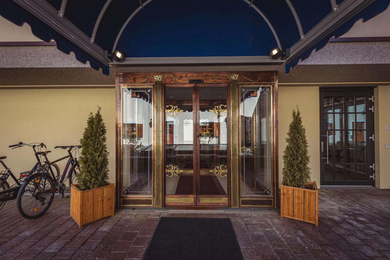 Hotel & Gaststaette Zum Erdinger Weissbraeu Múnich Exterior foto